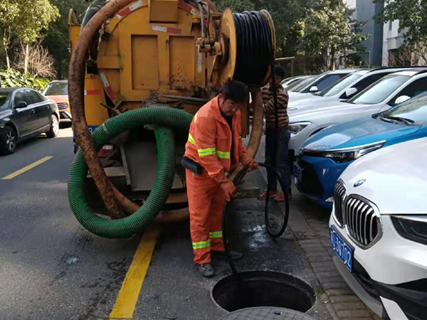 马尔康排污管道清淤