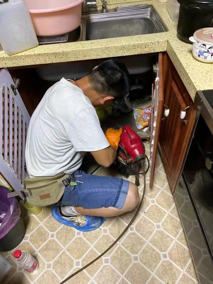 马尔康通下水道